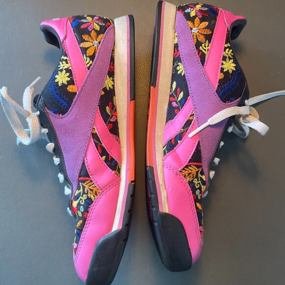 Reebok x Rolland Berry Floral Embroidered Sneakers (Women’s US 6) - Picture 5 of 7